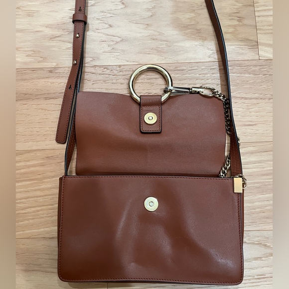 Chloè Faye Crossbody - Picture 6 of 10